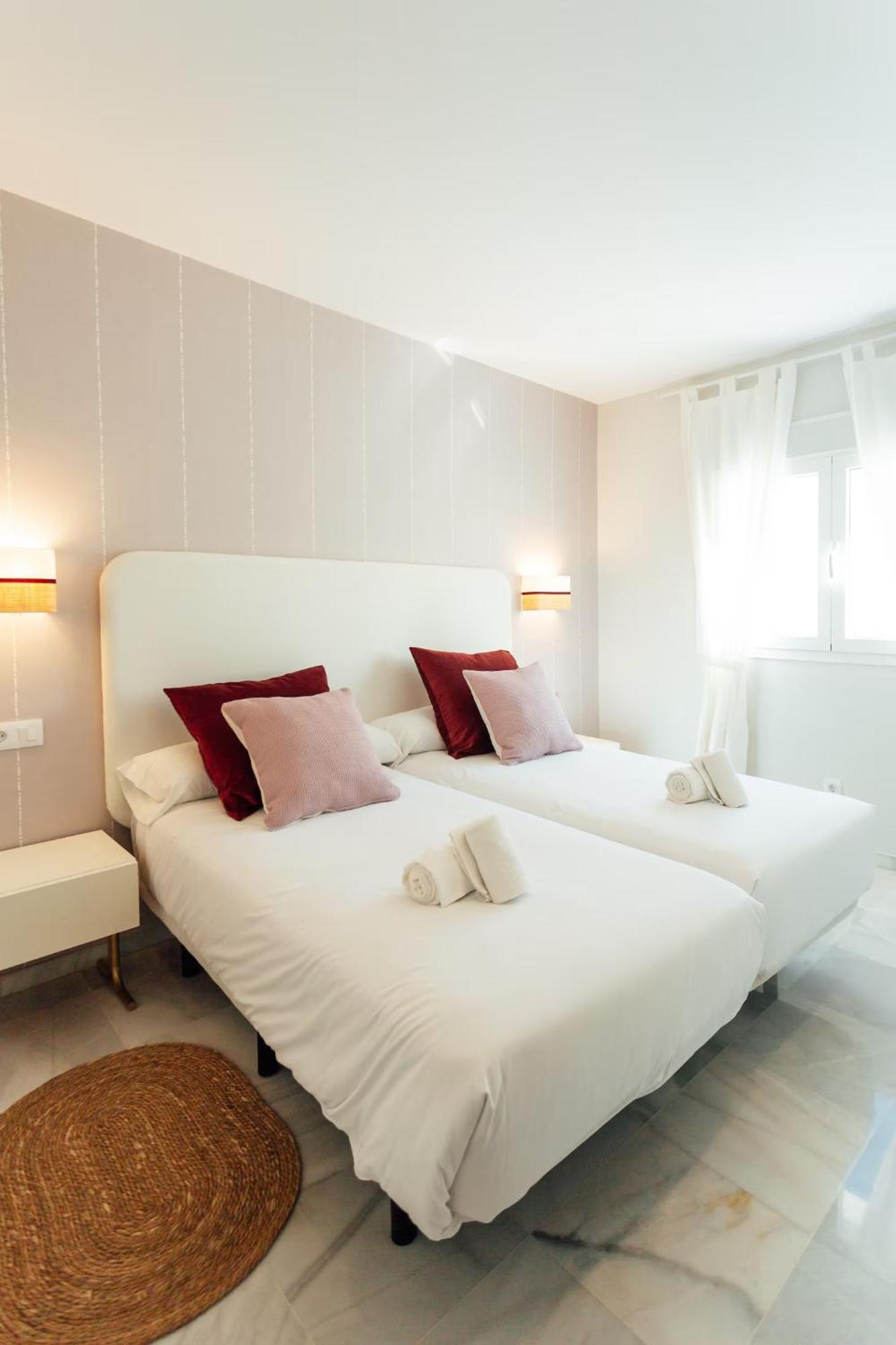Reformed And Comfy- 2Bd 2Bth- Arenal Apartamento Sevilha Exterior foto