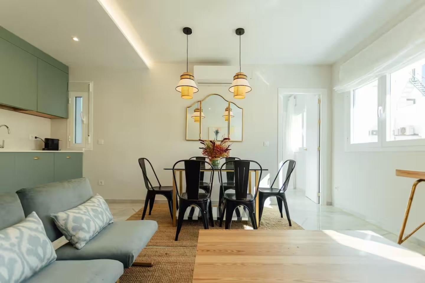 Reformed And Comfy- 2Bd 2Bth- Arenal Apartamento Sevilha Exterior foto