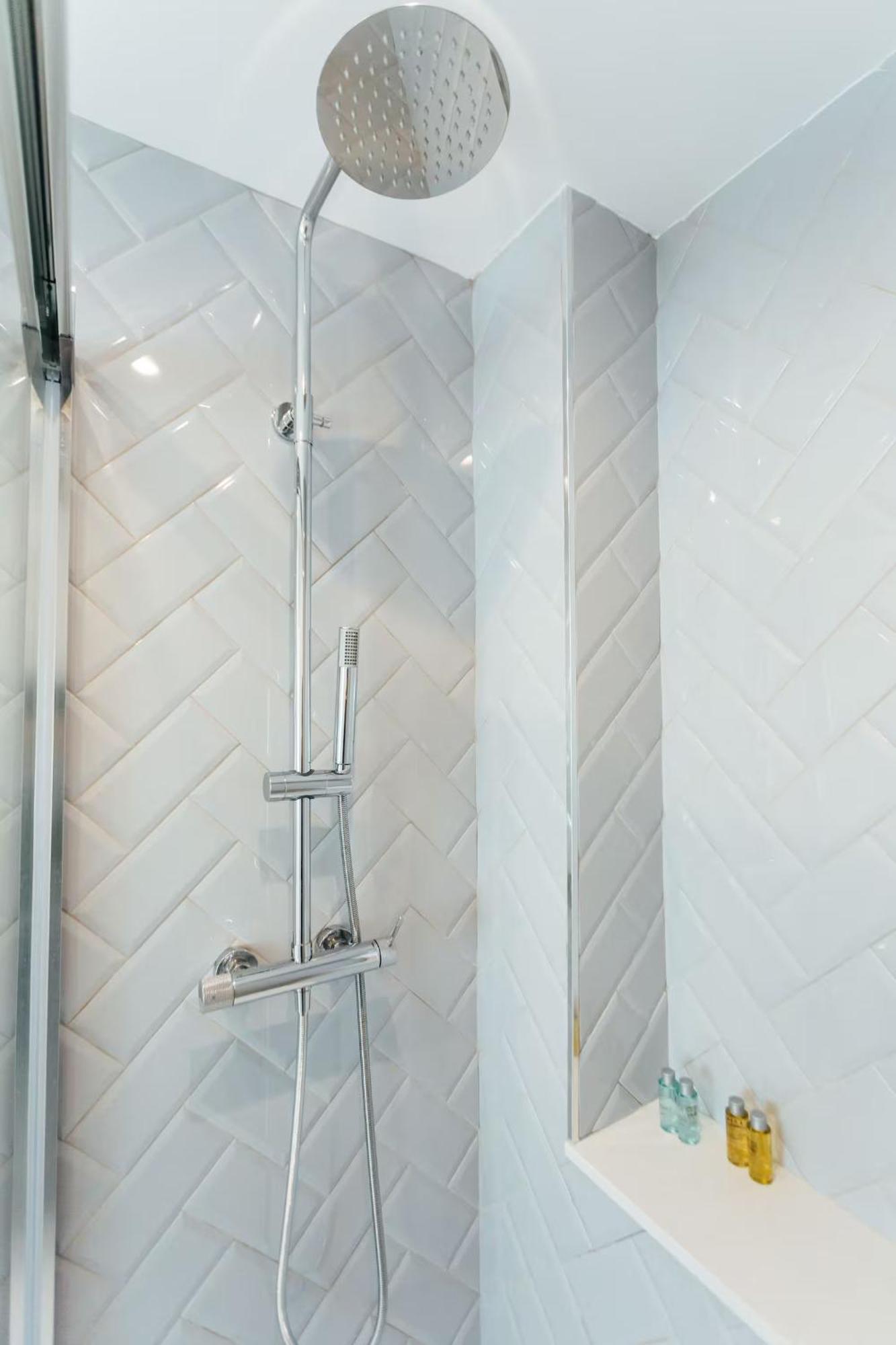 Reformed And Comfy- 2Bd 2Bth- Arenal Apartamento Sevilha Exterior foto