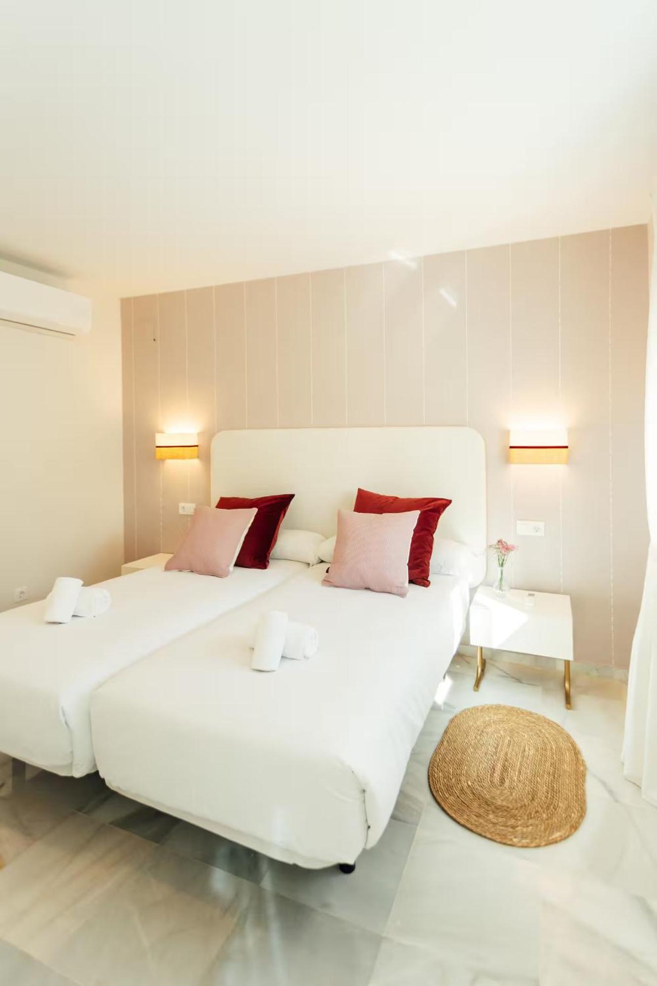 Reformed And Comfy- 2Bd 2Bth- Arenal Apartamento Sevilha Exterior foto